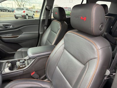 2023 GMC Acadia AT4