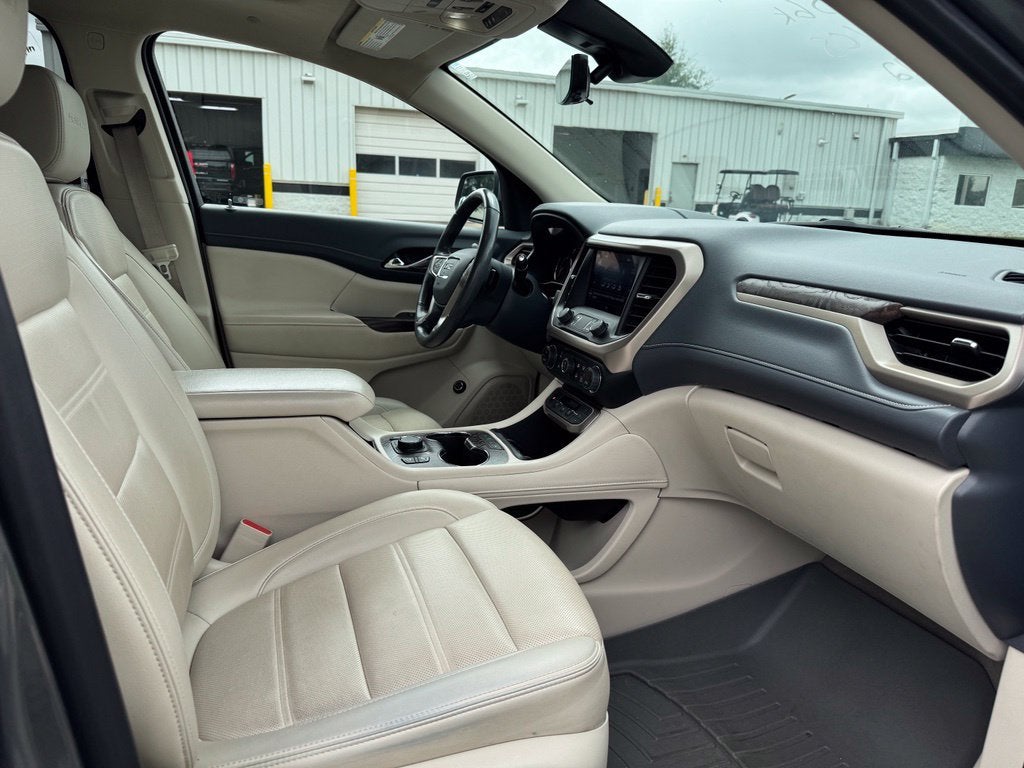 2022 GMC Acadia Denali