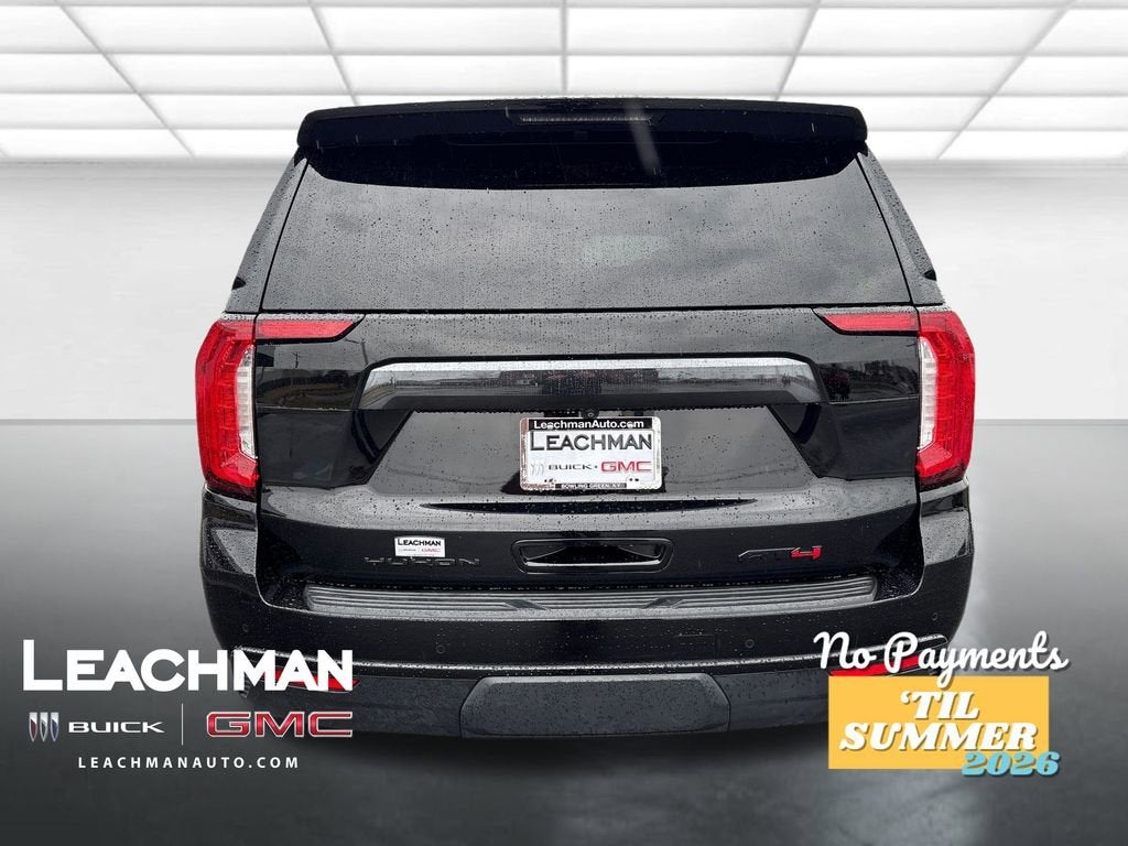 2022 GMC Yukon XL AT4