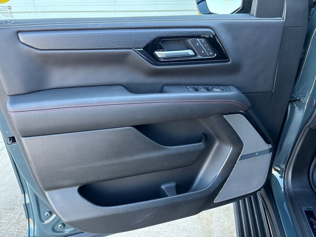 2025 GMC Yukon AT4 Ultimate