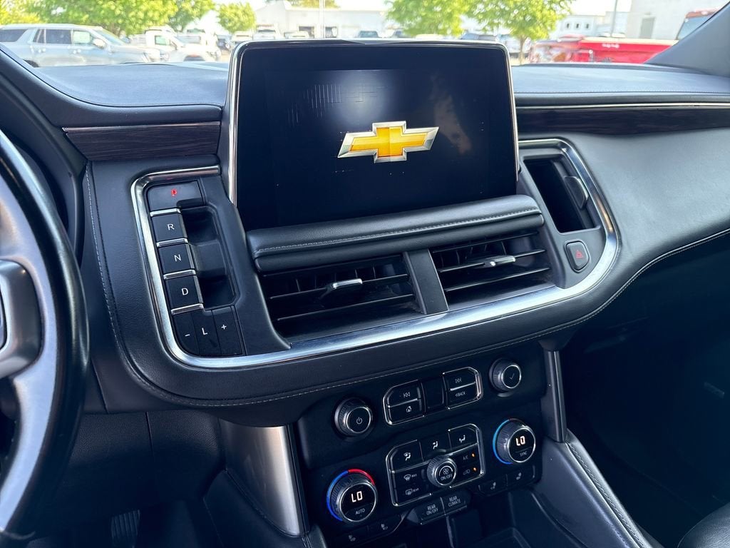 2023 Chevrolet Suburban LT