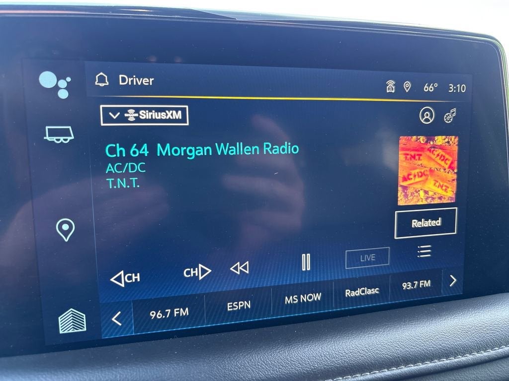 2023 Chevrolet Suburban LT