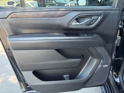 2023 Chevrolet Suburban LT