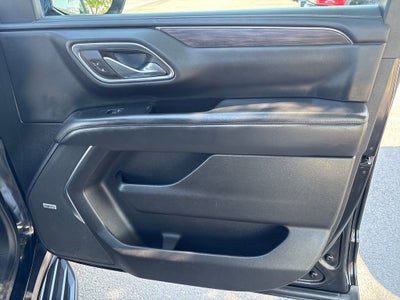 2023 Chevrolet Suburban LT