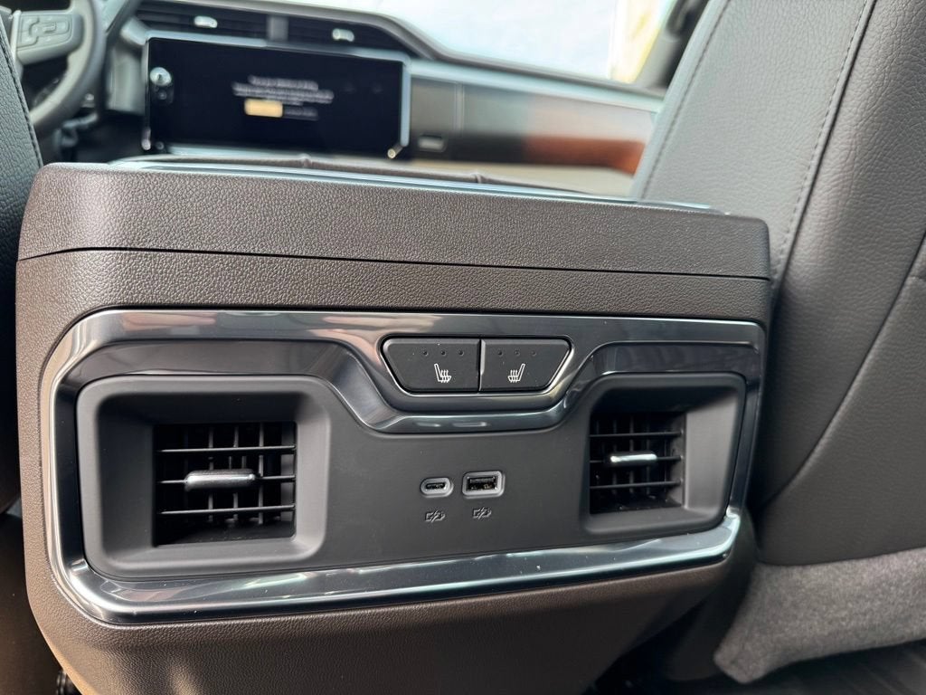 2026 GMC Sierra 3500 HD Denali DRW
