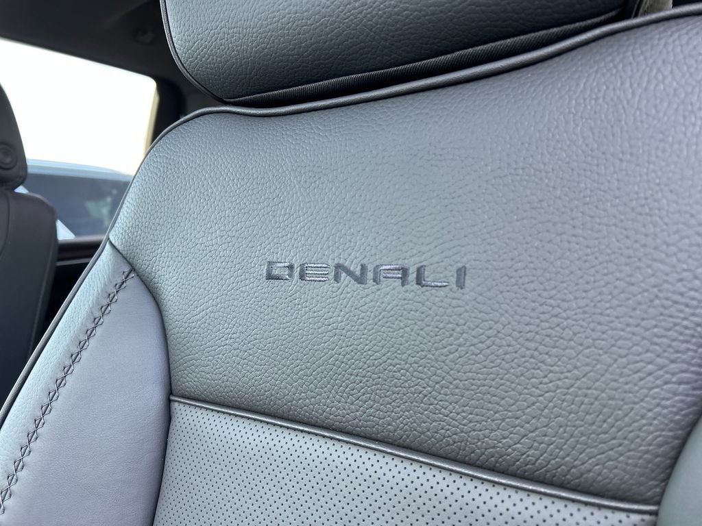 2026 GMC Sierra 3500 HD Denali DRW