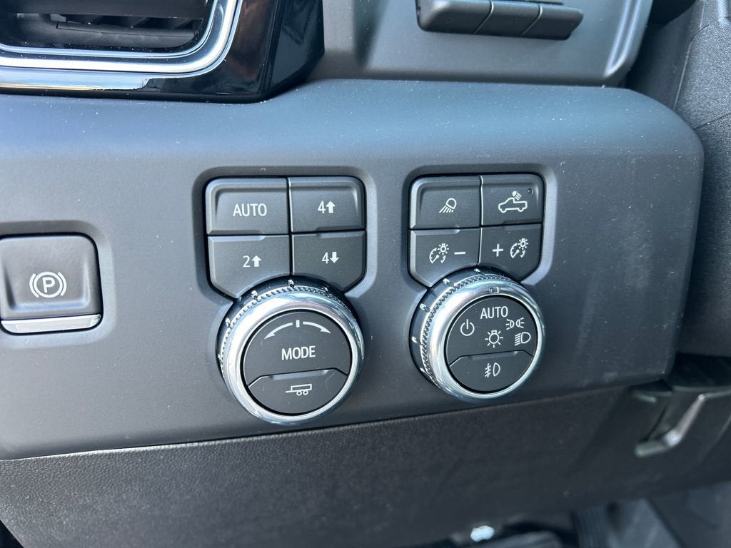 2026 GMC Sierra 3500 HD Denali DRW