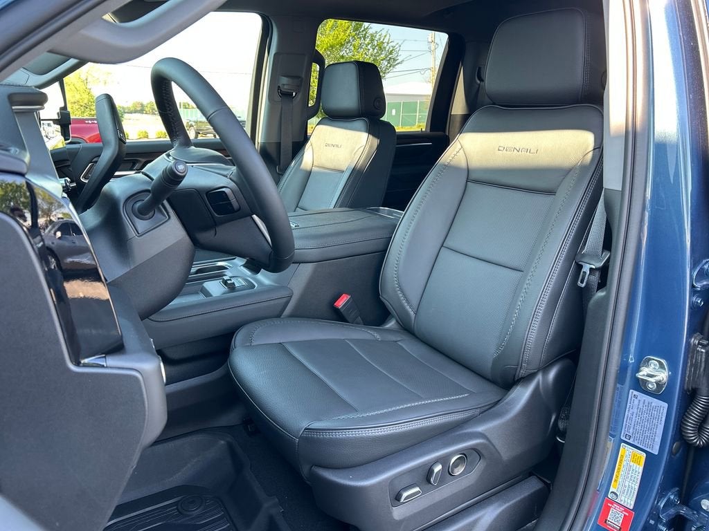 2026 GMC Sierra 3500 HD Denali DRW