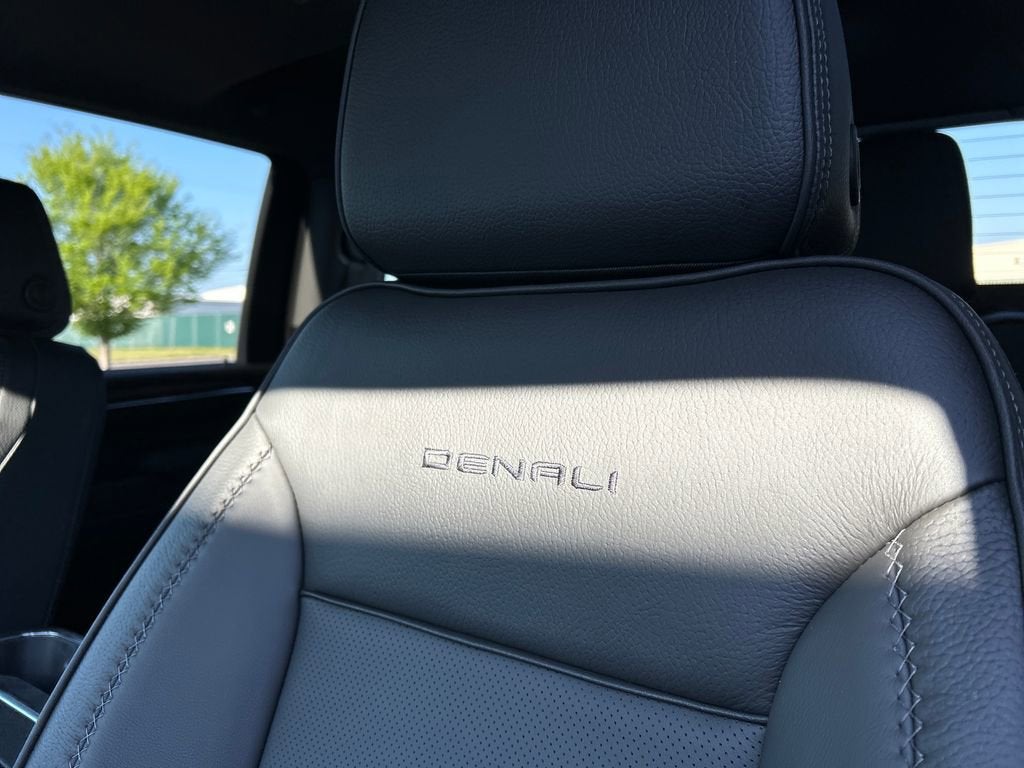 2026 GMC Sierra 3500 HD Denali DRW