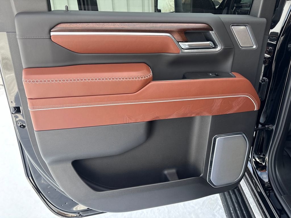 2026 GMC Sierra 3500 HD Denali Ultimate DRW