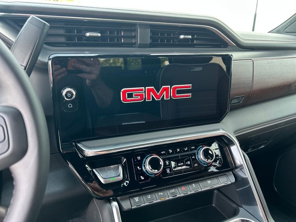 2026 GMC Sierra 3500 HD Denali Ultimate DRW