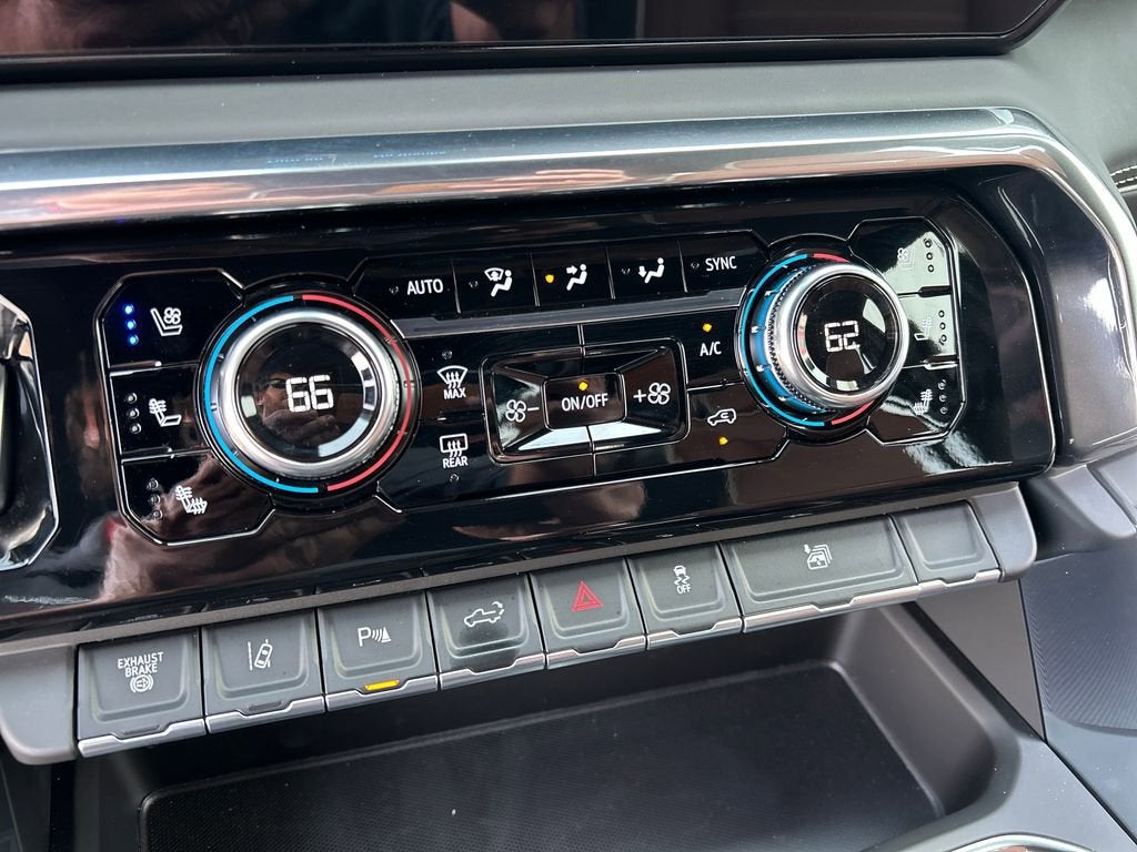 2026 GMC Sierra 3500 HD Denali Ultimate DRW