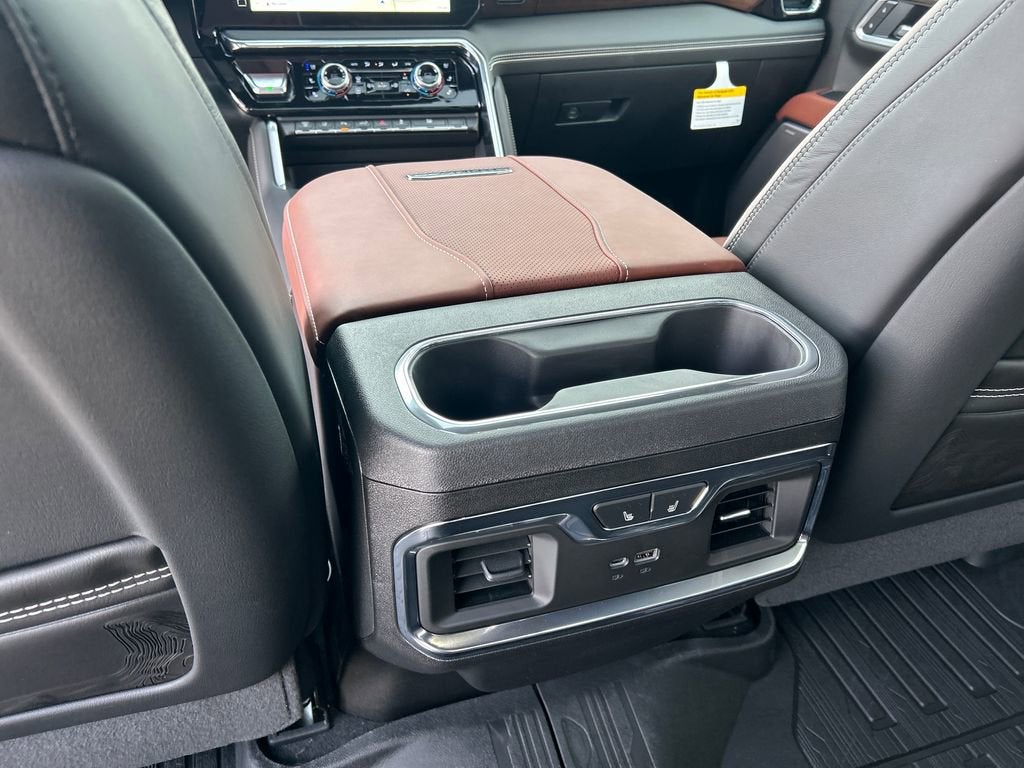 2026 GMC Sierra 3500 HD Denali Ultimate DRW