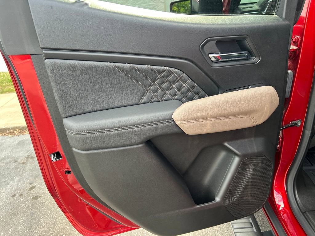 2025 GMC Canyon Denali