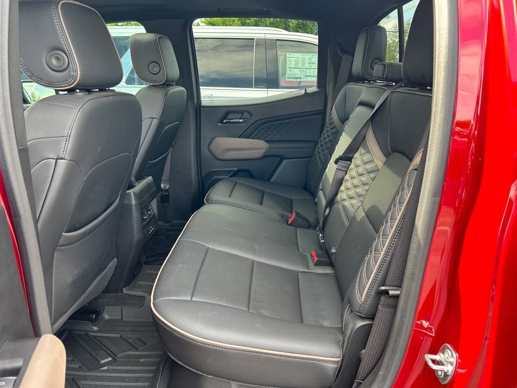 2025 GMC Canyon Denali