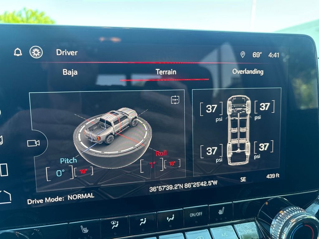 2024 GMC Canyon AT4