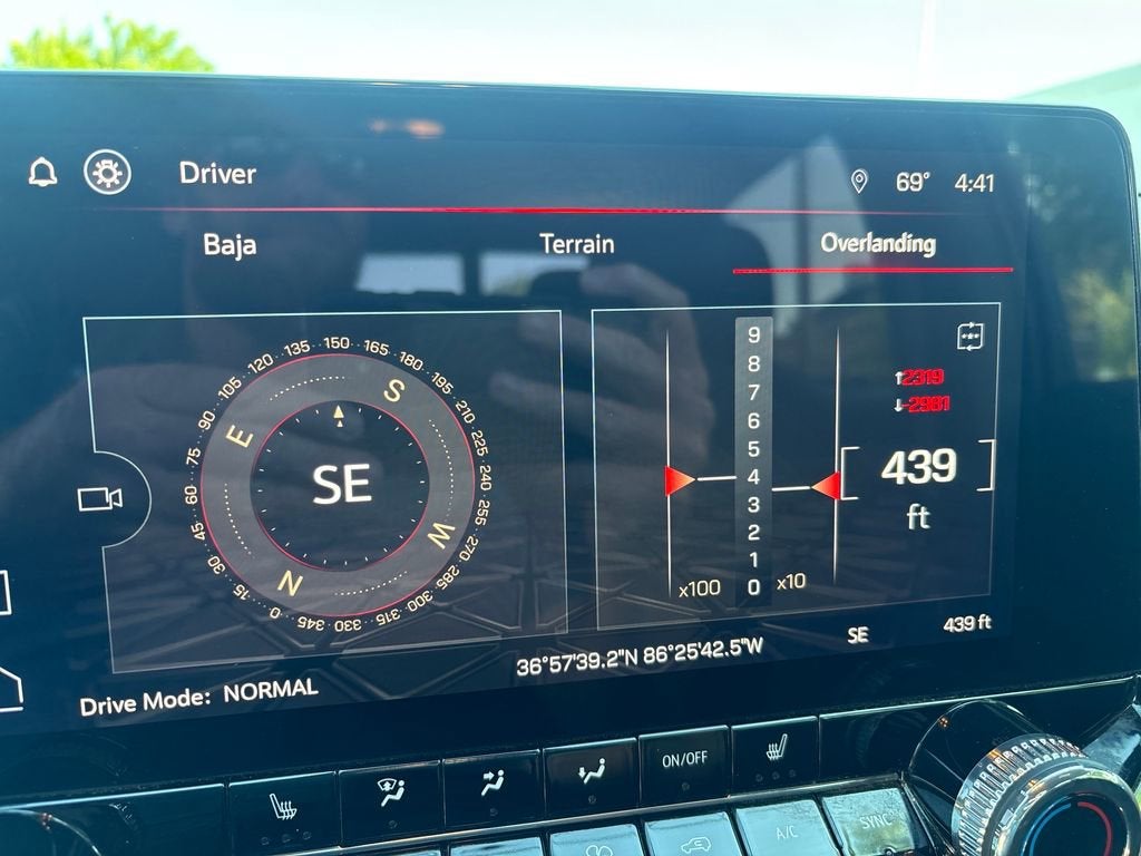 2024 GMC Canyon AT4