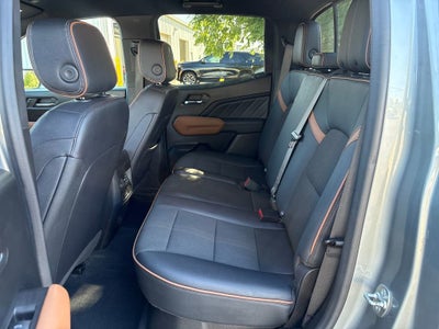 2024 GMC Canyon AT4