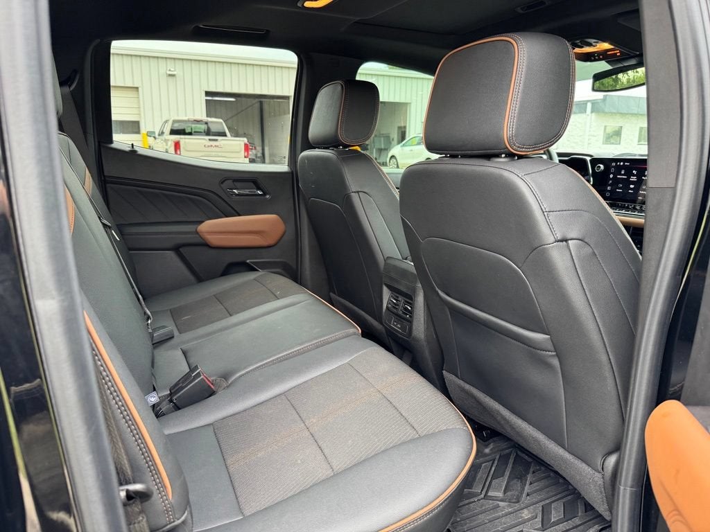 2024 GMC Canyon AT4