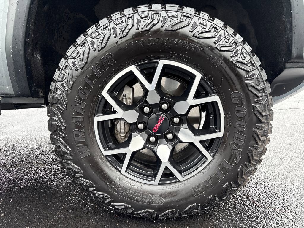 2024 GMC Canyon AT4X