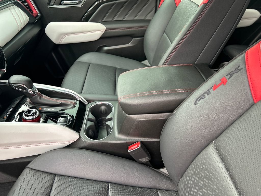 2024 GMC Canyon AT4X