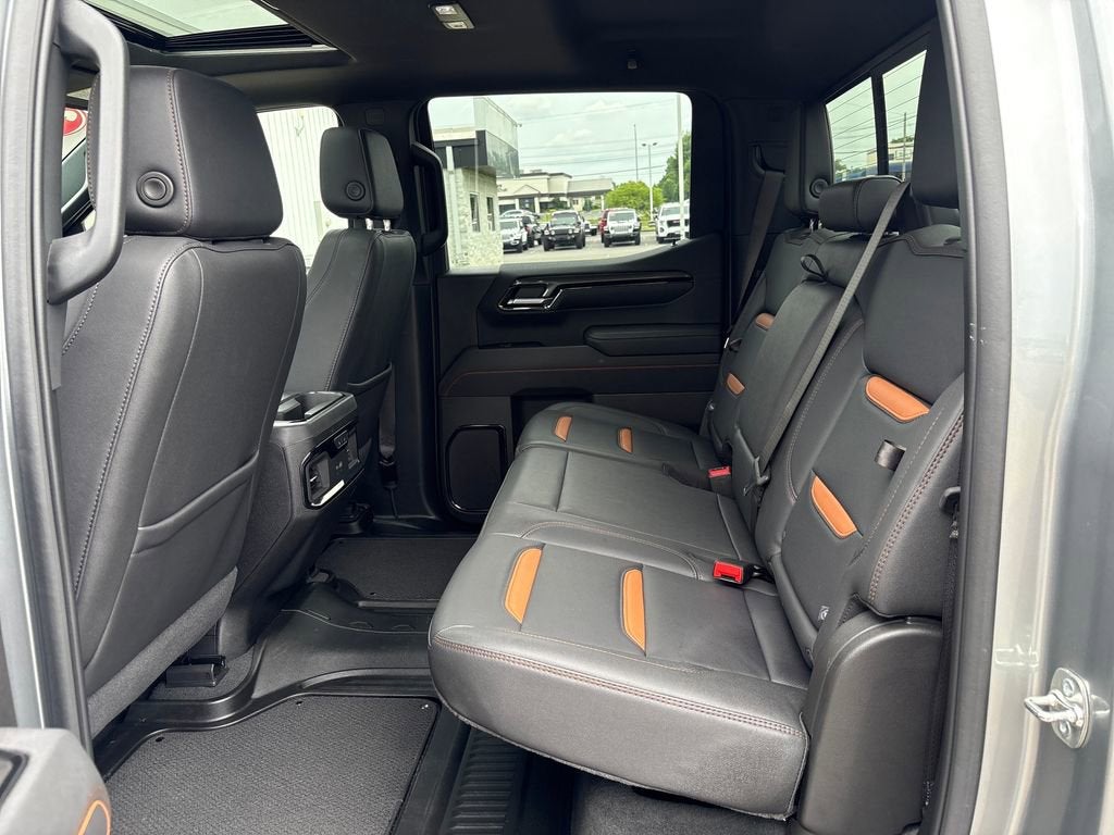 2025 GMC Sierra 1500 AT4
