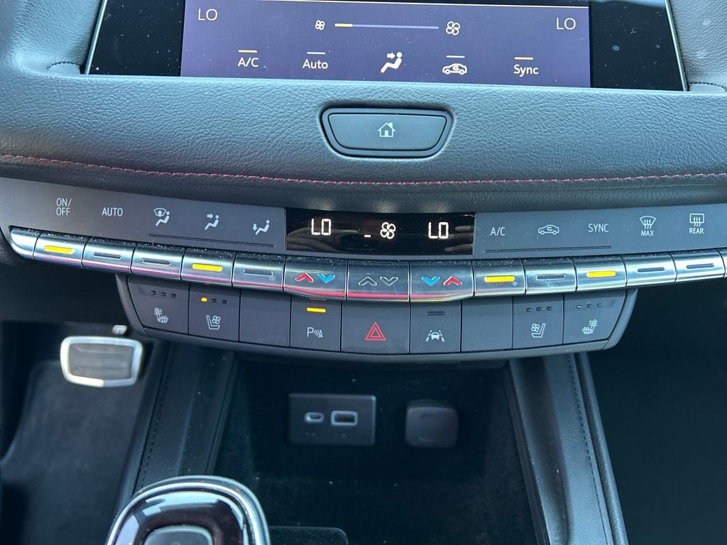 2023 Cadillac XT4 Sport