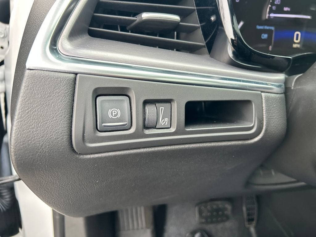 2017 Cadillac XT5 Luxury FWD