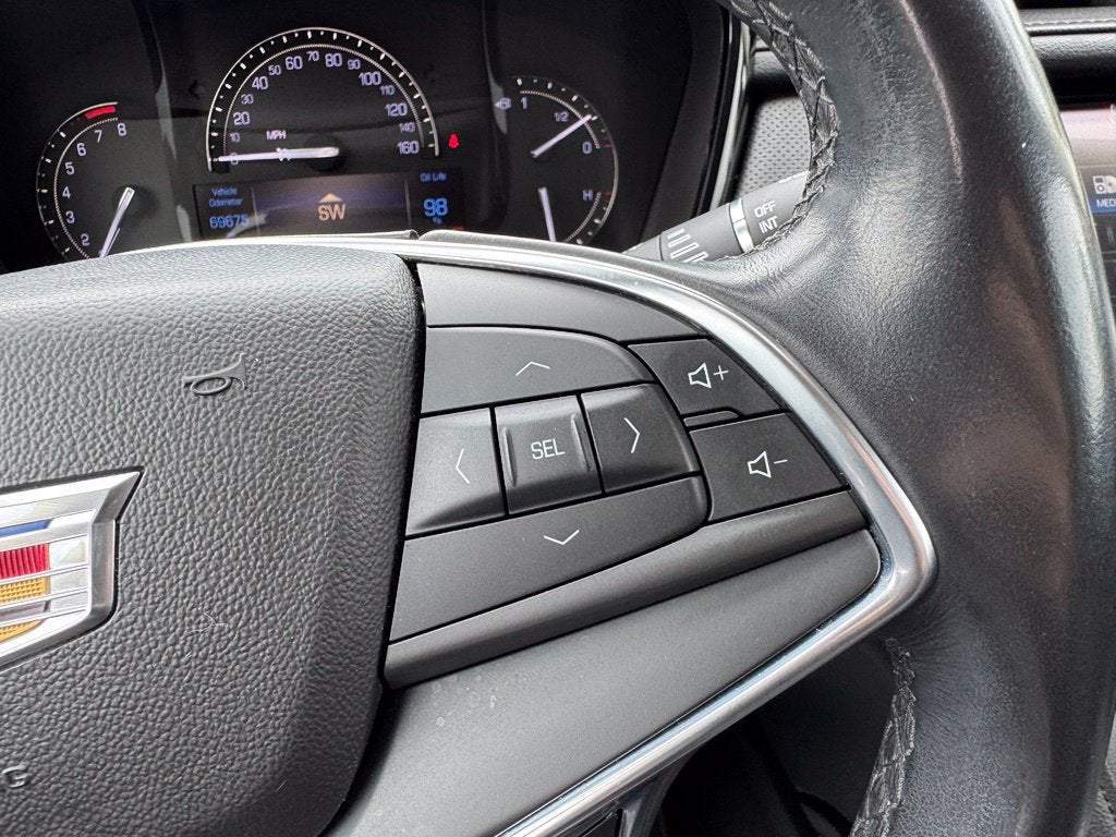 2018 Cadillac XT5 Luxury FWD