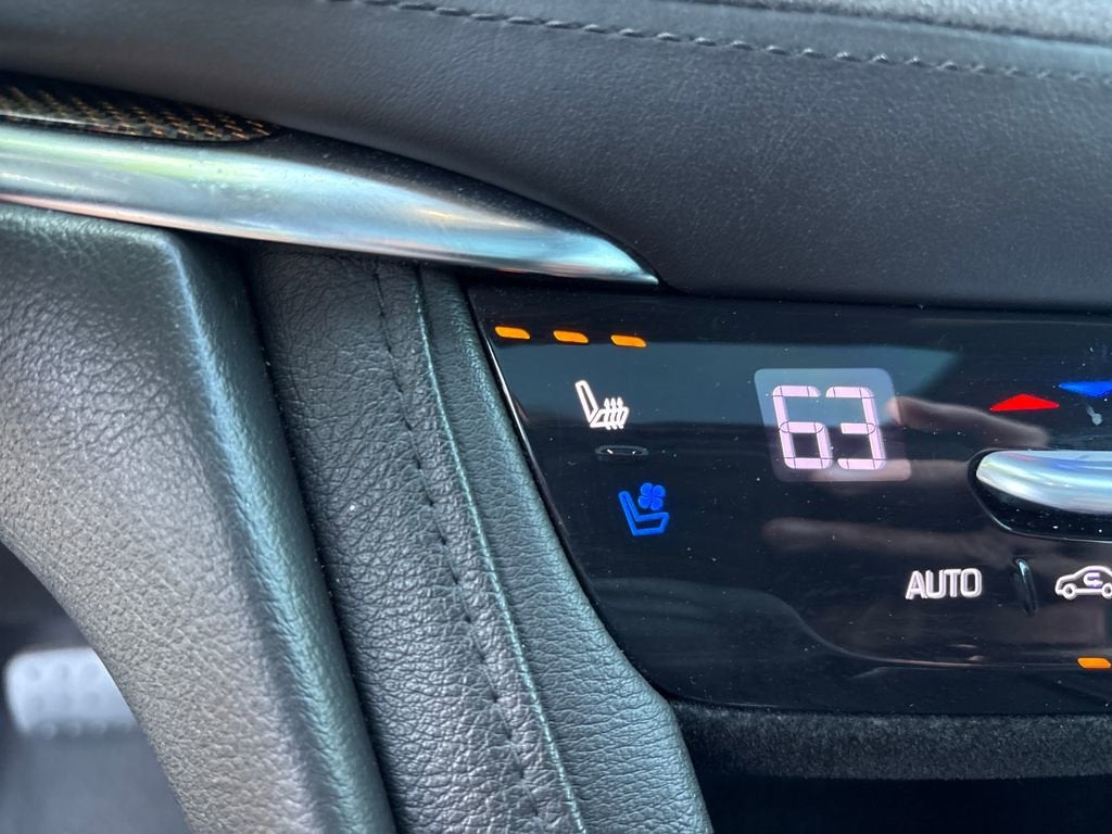 2017 Cadillac XT5 Platinum AWD