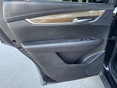 2017 Cadillac XT5 Platinum AWD