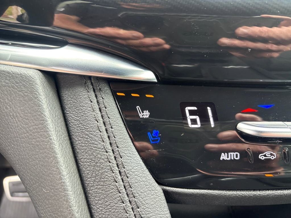 2025 Cadillac XT6 Sport