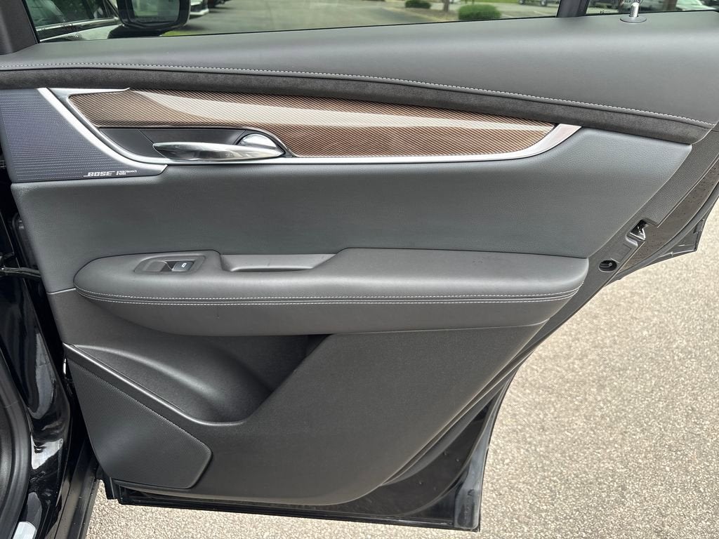 2025 Cadillac XT6 Sport