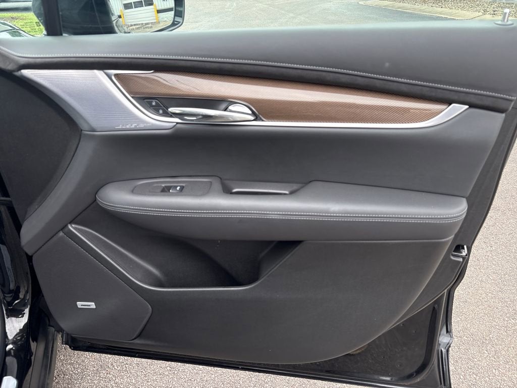 2025 Cadillac XT6 Sport