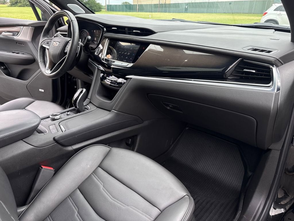 2025 Cadillac XT6 Sport