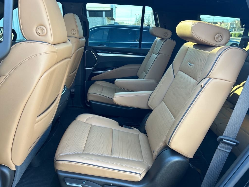 2026 Cadillac Escalade Luxury