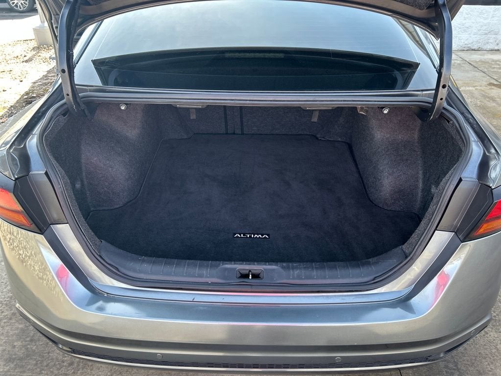 2021 Nissan Altima 2.5 SV