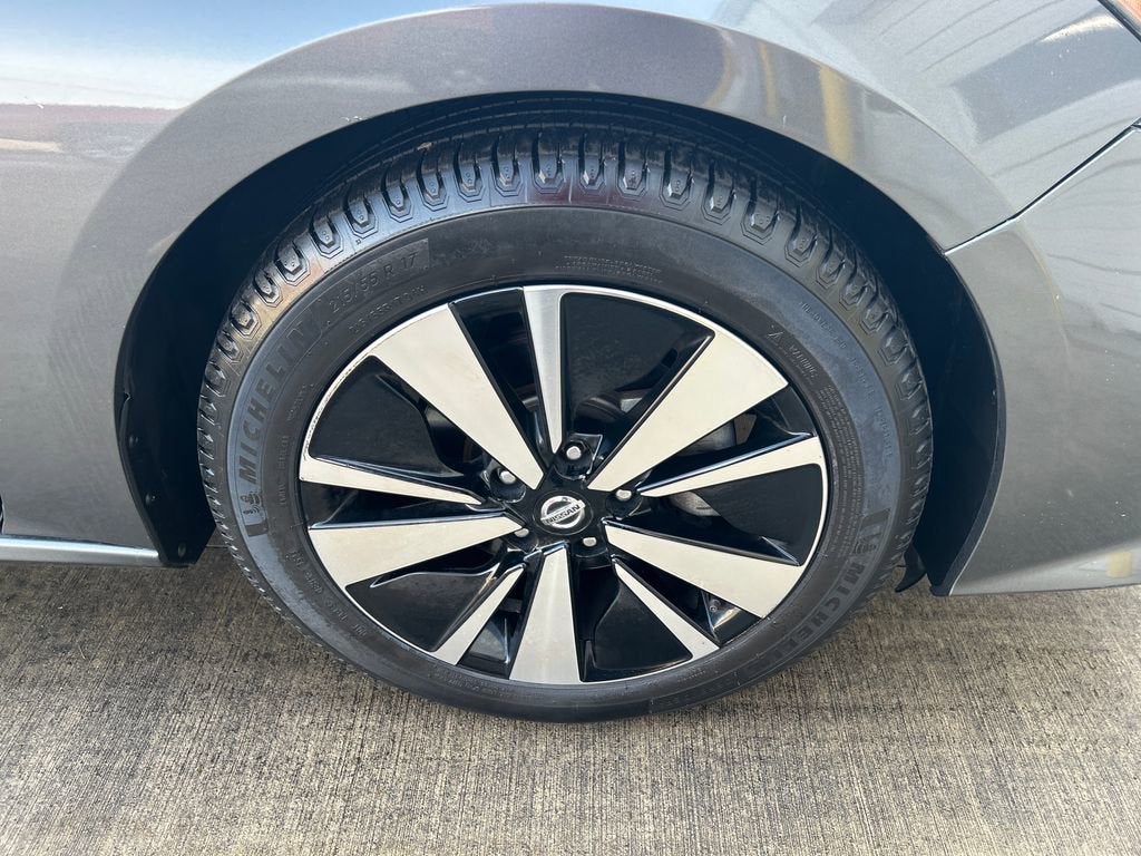 2021 Nissan Altima 2.5 SV