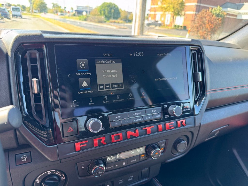 2025 Nissan Frontier Crew Cab PRO-4X 4x4