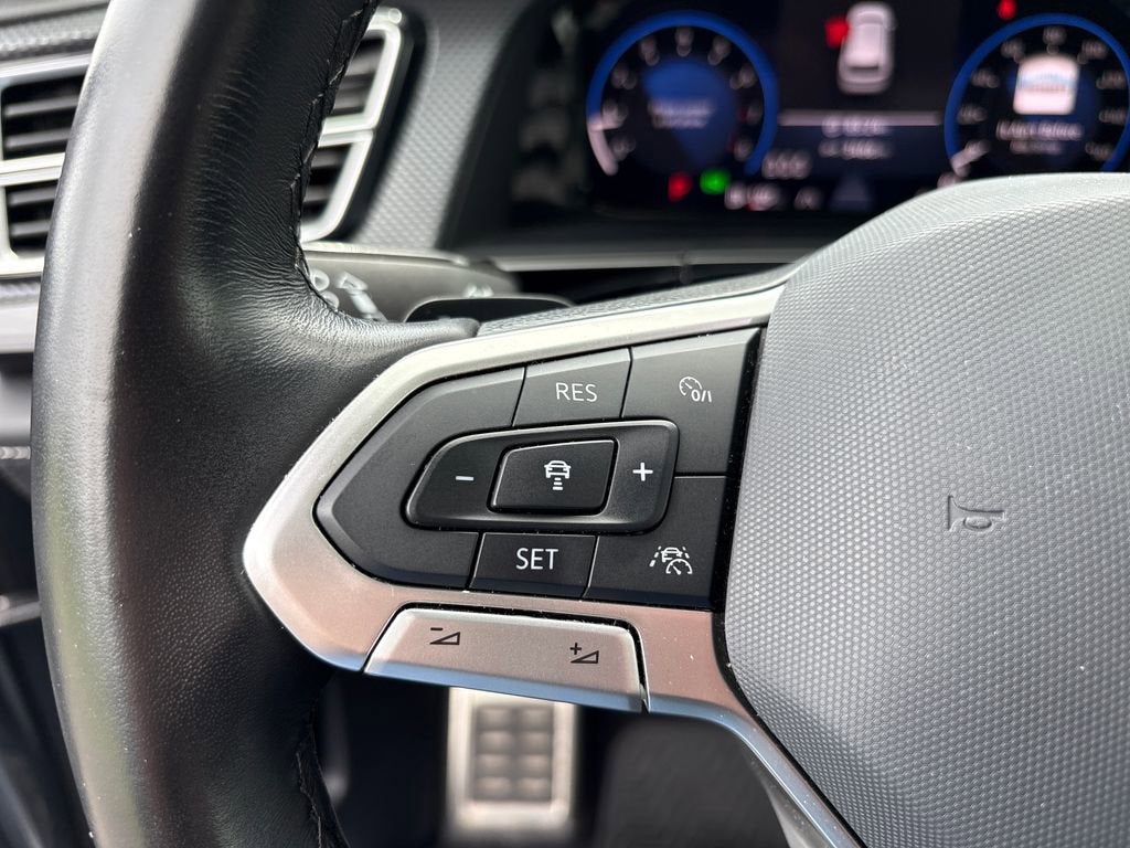 2024 Volkswagen Atlas Cross Sport 2.0T SEL R-Line