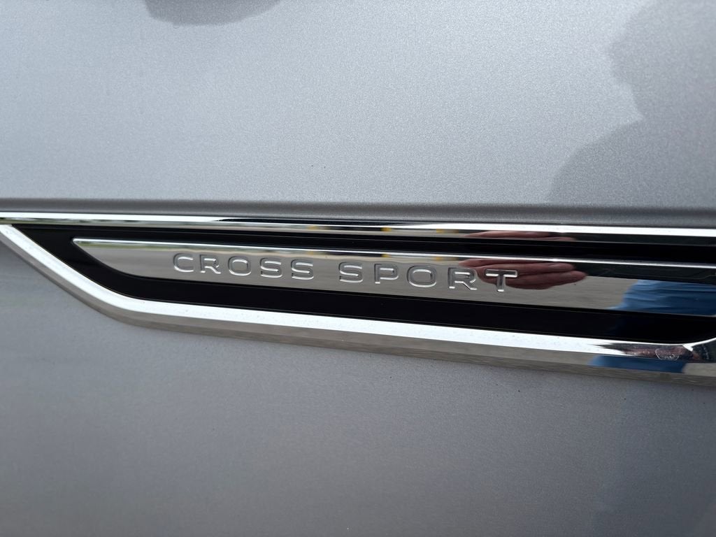 2024 Volkswagen Atlas Cross Sport 2.0T SEL R-Line