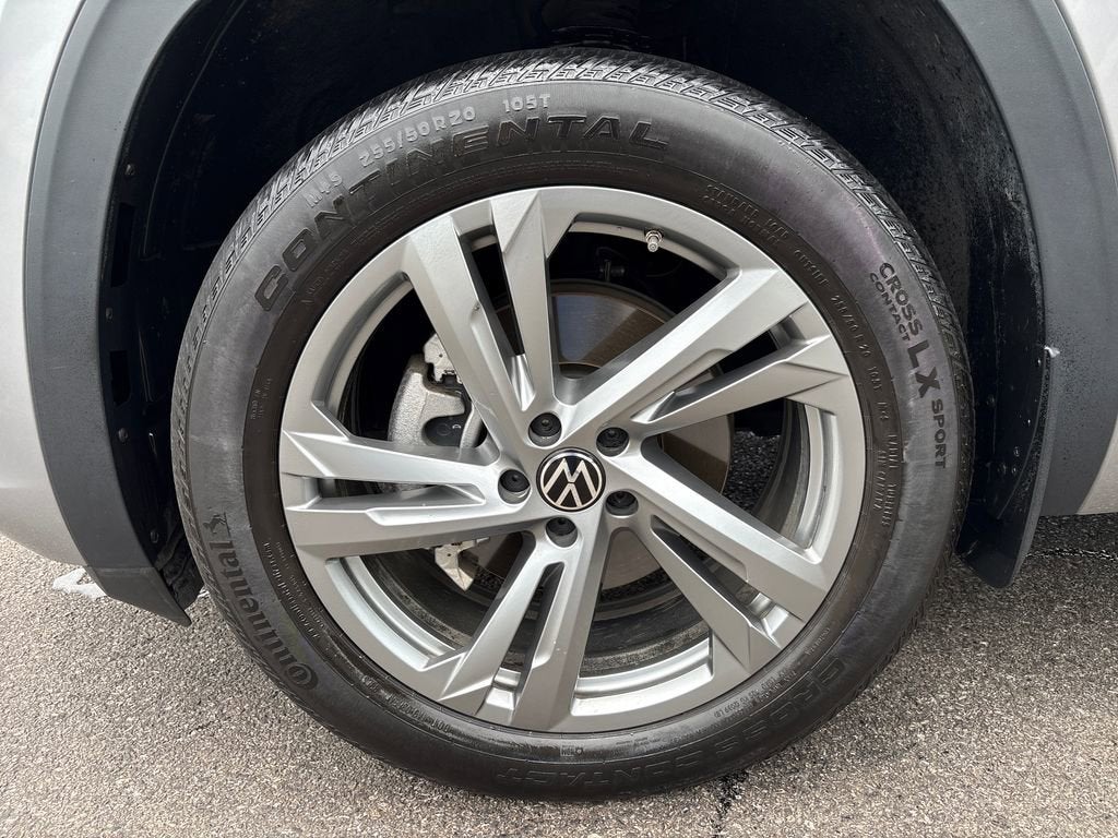 2024 Volkswagen Atlas Cross Sport 2.0T SEL R-Line
