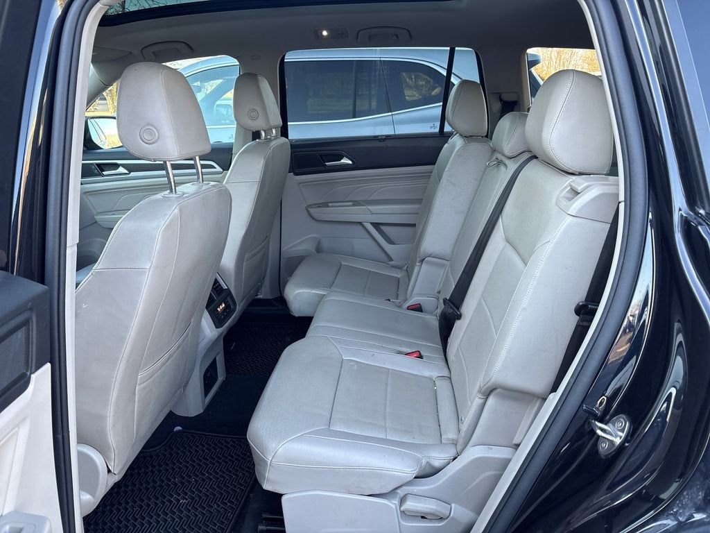 2022 Volkswagen Atlas 3.6L V6 SE w/Technology