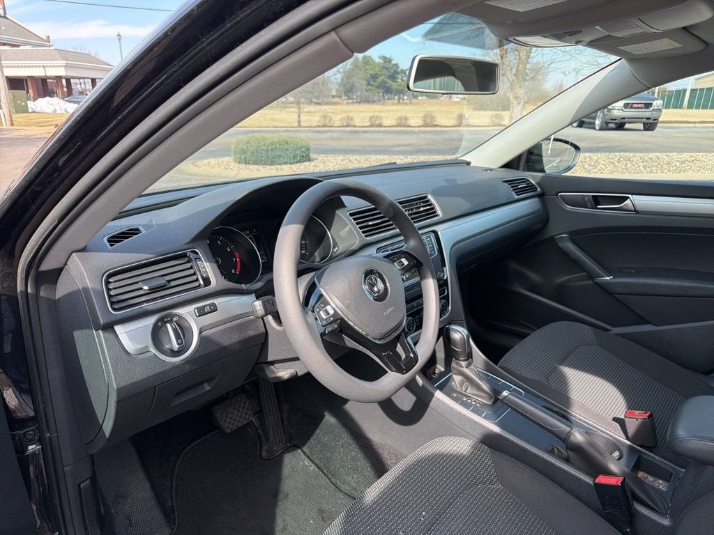 2017 Volkswagen Passat 1.8T S