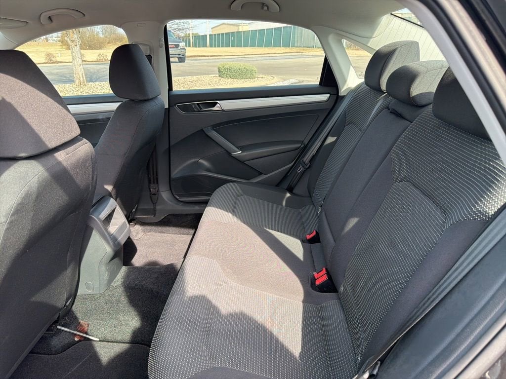 2017 Volkswagen Passat 1.8T S