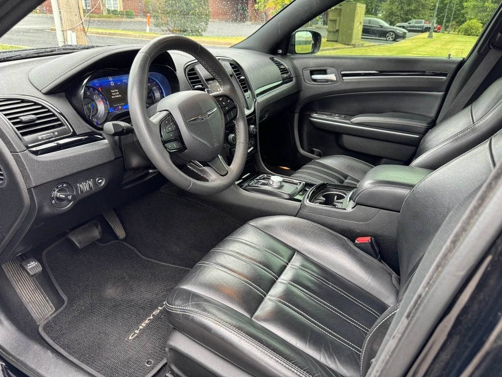 2022 Chrysler 300 S