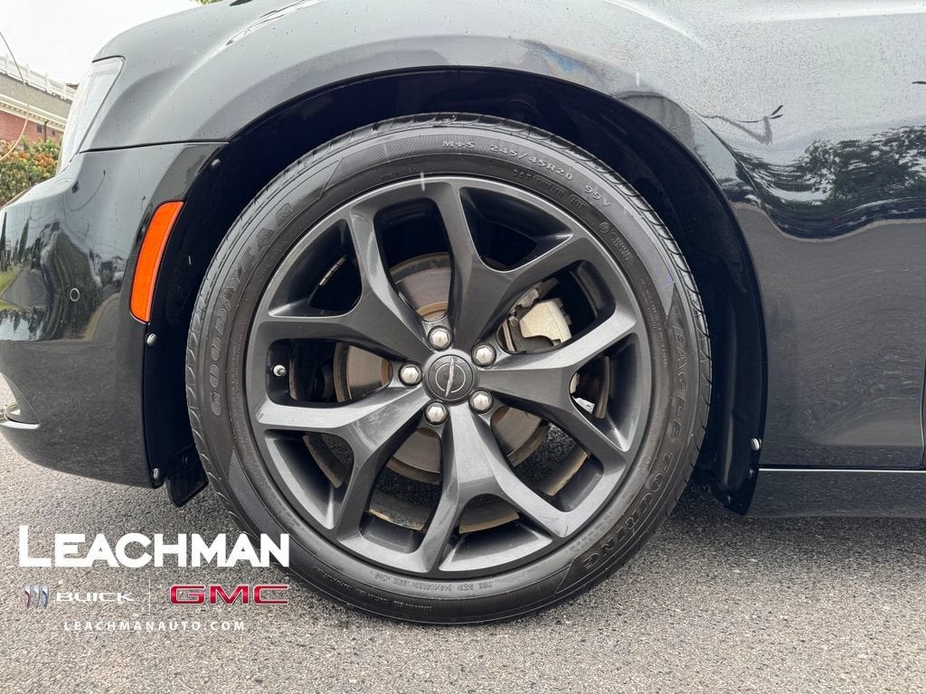 2022 Chrysler 300 S