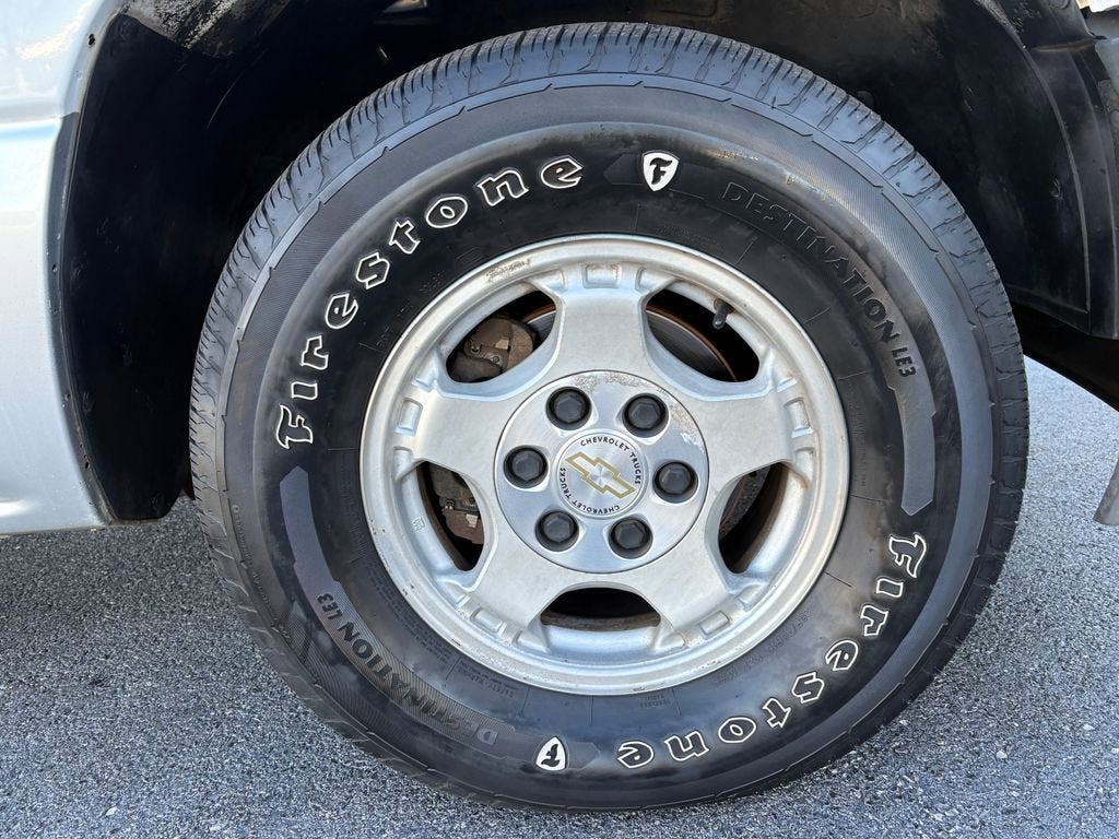 2000 Chevrolet Silverado 1500 LS