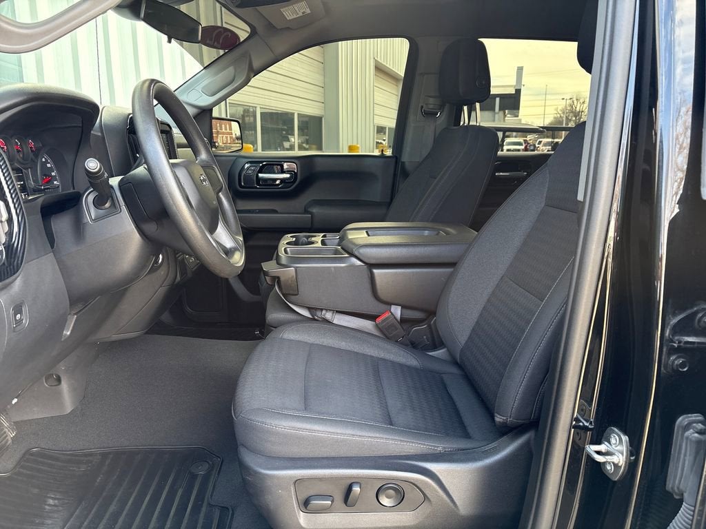 2022 Chevrolet Silverado 1500 Custom Trail Boss