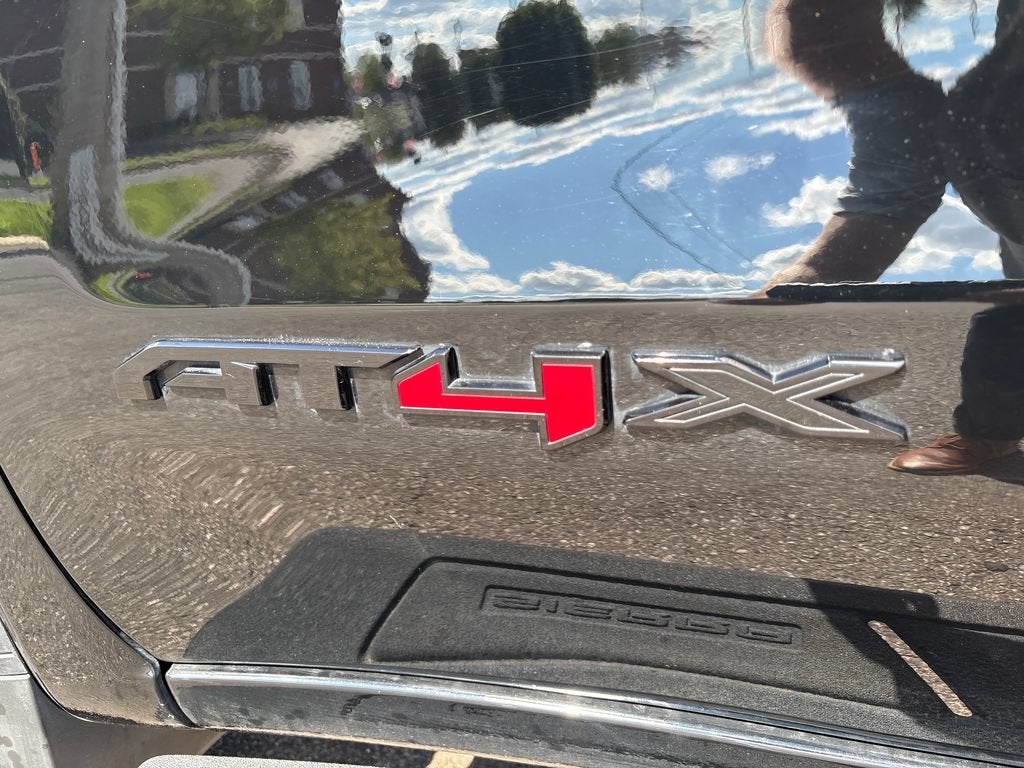 2023 GMC Sierra 1500 AT4X